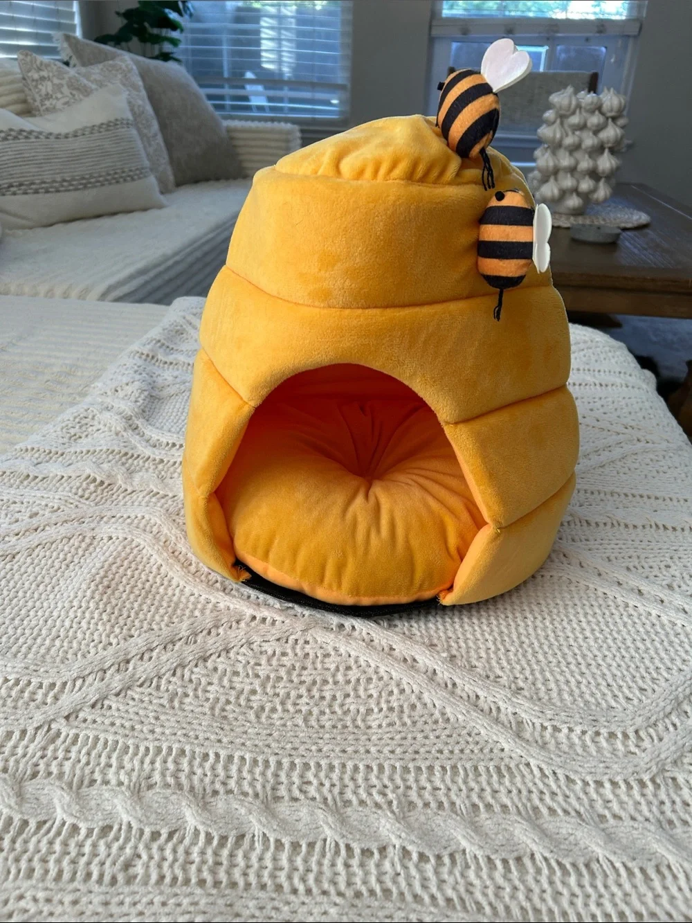 Plush Bee Hive Pet Bed with Two Bee Toys - Bright Yellow